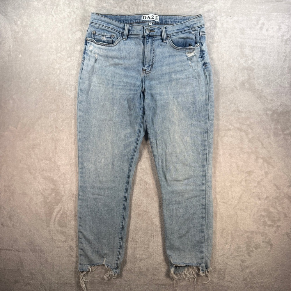 DAZE Jeans Womens 30 Hug Ankle Light Wash Distressed Raw Hem